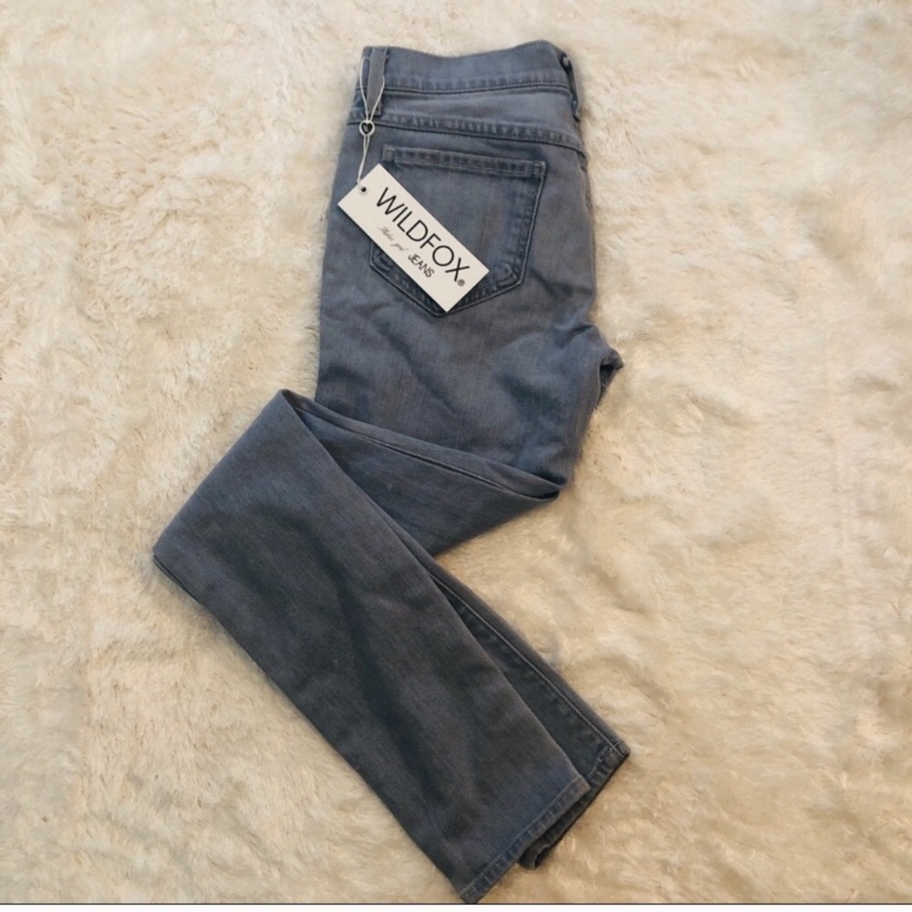 NEW! Wildfox Skinny in Grace Jeans Size 25